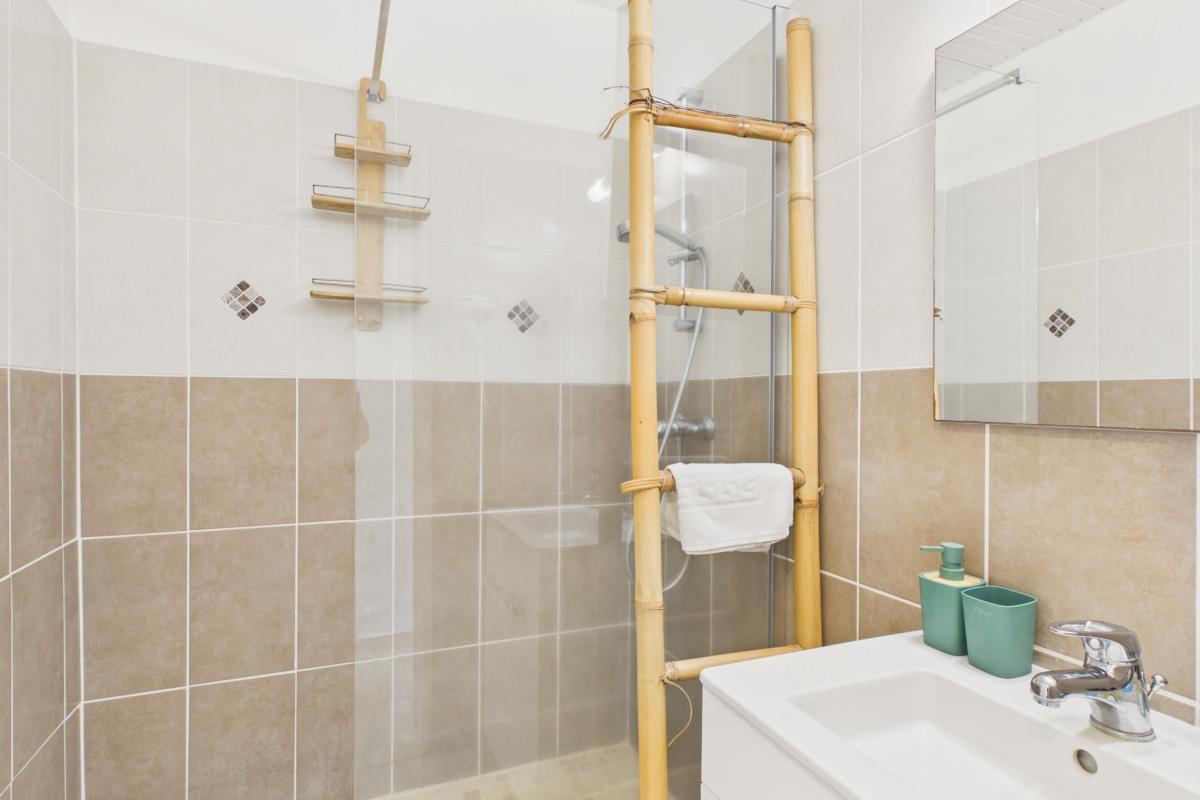 salle-bain-independante-prestations-confort (1)